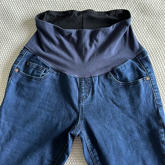 Motherhood Maternity Postpartum Jeans size Medium - Picture 1 of 4